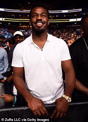 Šuškalo se o potencijalnoj borbi s Jonesom, no Amerikanac se umjesto toga odlučio povući iz sporta