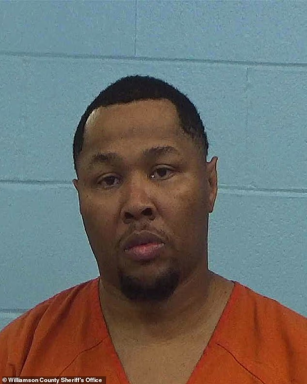 Otkrio je da je Curtis Meeks - koji je imenovan u federalnoj optužnici u četvrtak - bio umiješan u navodnu namještenu igru ​​u kojoj su on i njegovi prijatelji izgubili milijun dolara u jednoj noći