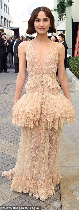 Maude Apatow, 27, zabljesnula je u krem ​​haljini od čipke