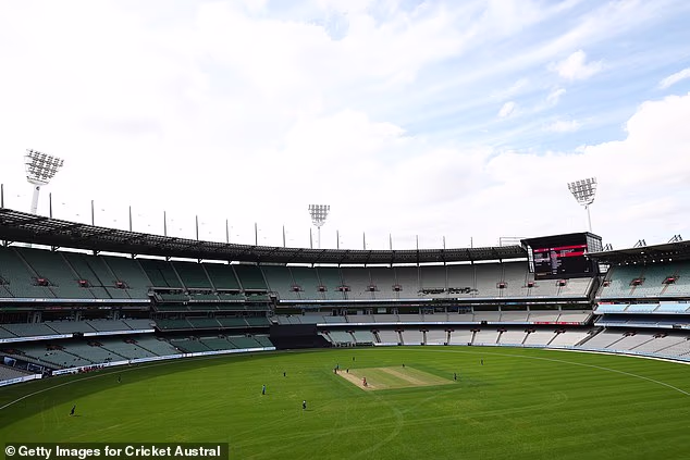 Fevola je tvrdio da se jedna utakmica treba odigrati u MCG-u tijekom rasporeda otvaranja