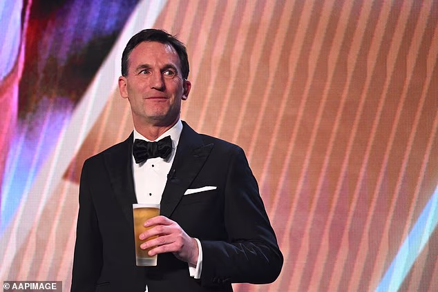 Dolazi nakon što su čelnici AFL-a (na slici izvršni direktor Andrew Dillon) odbacili kritike zbog neuspjeha u Victoriji tijekom uvodne runde