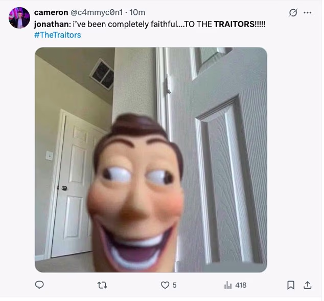 Obožavateljima serije svidjela se drama epizode dok su odlazili na X kako bi reagirali na Jonathanov kultni izlazni govor