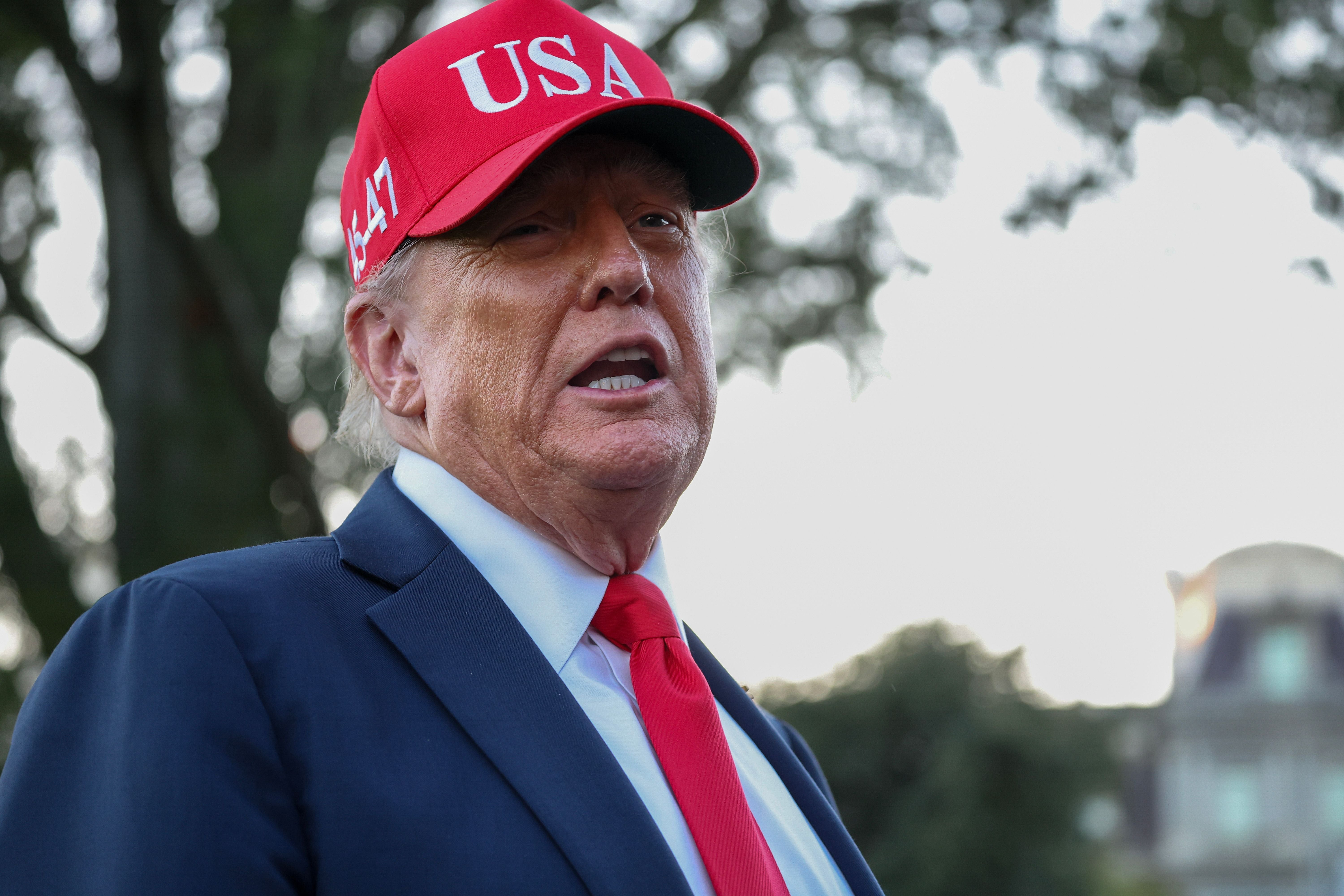 Amerika je ušla u 'eru stvarne muškosti' zahvaljujući „mišićnom vodstvu predsjednika Donalda Trumpa“, rekao je u ponedjeljak, službenik Trumpove administracije za Fox News 'Jesse Watters