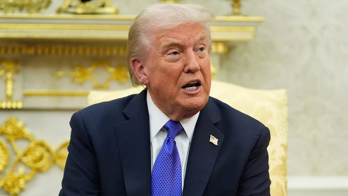 Trump govori u Ovalnom uredu