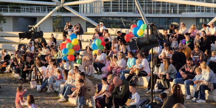 2. FESTIVAL SPLIT ZA DJECU Oni najmlađi danas su uživali na Žnjanu uz kazališne predstave, a vikend je prepun radionica i zabave