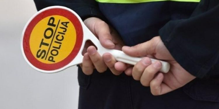 20-godišnjak pijan vozio neregistrirani motocikl, ispisana mu najveća novčana kazna u prošlom tjednu