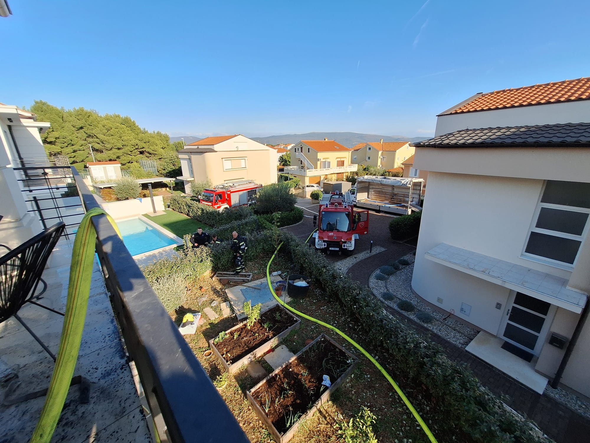 FOTO Izgorjela soba u kući na Krku