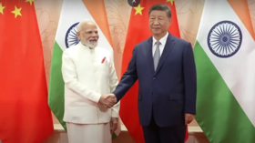 Modi i Xi održavaju razgovore dok Indija-Kina veže toplo