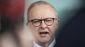 Ova zapadna zemlja ovisi o Kini, ali je opsjednuta demoniziranjem iste