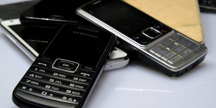 Ako imate ove stare mobitele kod kuće, ne bacajte ih jer možete zaraditi i preko 10.000 eura