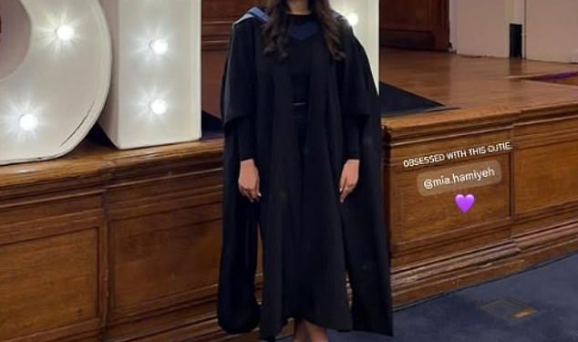 Amal Clooney pukne s ponosom dok je nećakinja iz Lookalike Mia, 23 godine, slijedi svojim stopama i diplomiranim pravnom fakultetu Londona s razlikovanjem