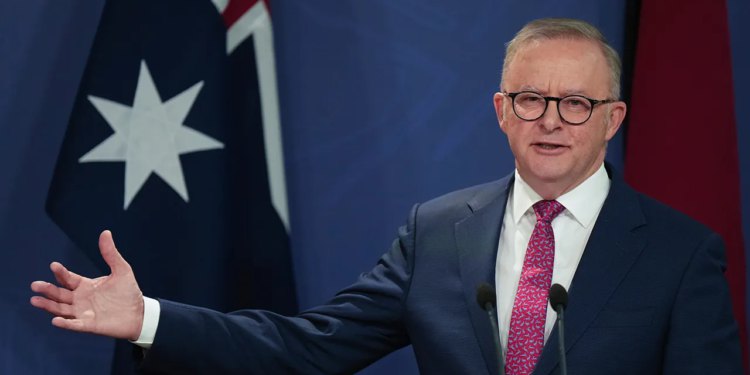 Avion australskog premijera hitno je sletio u Missouri nakon ozljede posade