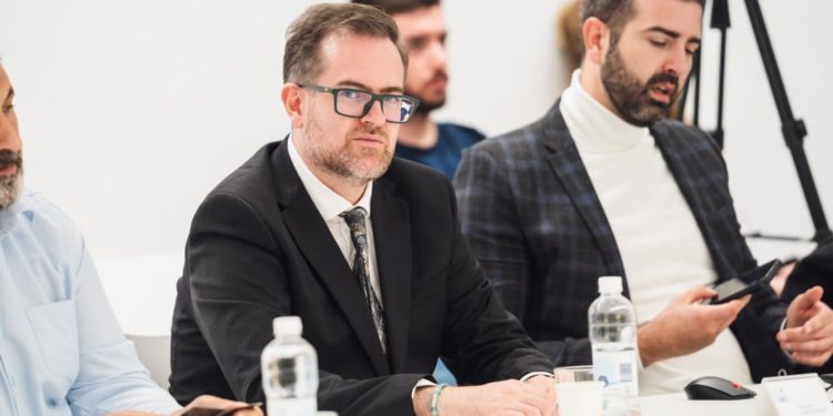 Barbir odgovorio Šuti: “Član jedine stranke pravomoćno osuđene za korupciju nas poziva da napustimo politiku”