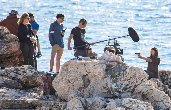 Barke, more, ali i pištolji: Zavirite na set Netflixove popularne serije koja se snimala na Dančama (FOTO)