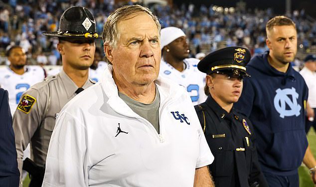 Bill Belichick ‘pokušava izvući put iz noćne more UNC -a’ Nakon samo pet utakmica: ‘Štakori napuštaju brod’