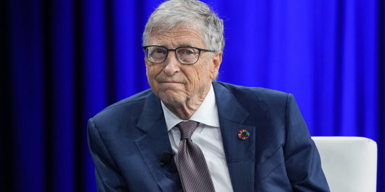 Bill Gates probija Švedsku zbog povećane vojne potrošnje – RT World News