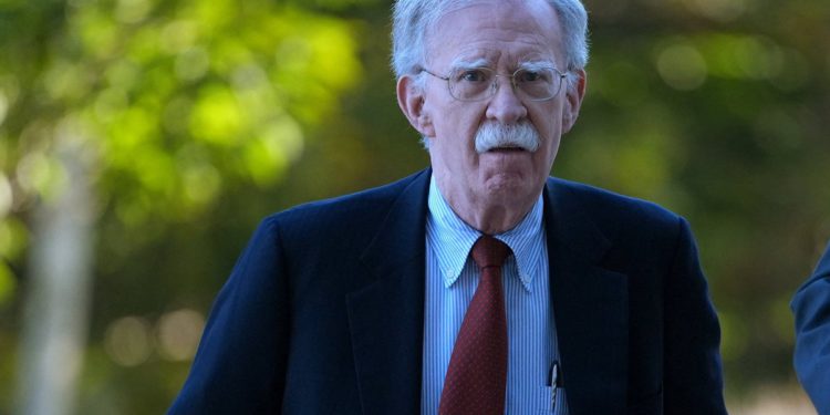 Bivši Trumpov savjetnik John Bolton izjasnio se da nije kriv za zlouporabu povjerljivih dokumenata i suočava se s desetljećima zatvora