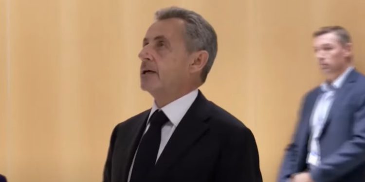 Bivši čelnik EU države ide u samicu: ‘Spavat ću u zatvoru, ali uzdignute glave’