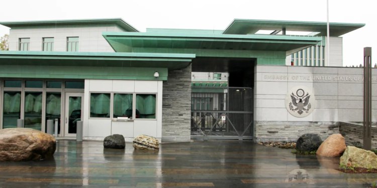 Bivši čuvar američkog veleposlanstva u Norveškoj osuđen za špijunažu Rusije i Irana