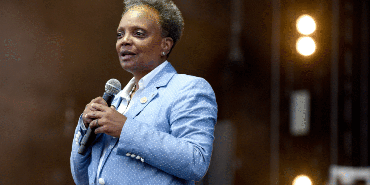 Bondi upozorava bivšu gradonačelnicu Chicaga Lori Lightfoot zbog komentara na ICE-u