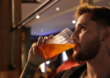Brazil upozorava na koktele nakon što je zamršena alkoholna pića ostavila jedan mrtvi