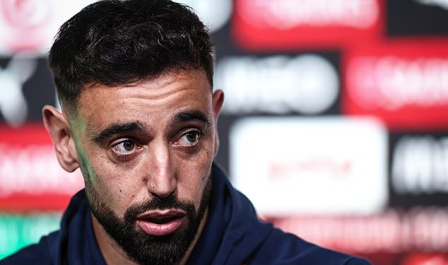 Bruno Fernandes odbacuje tvrdnju da je odbacio 100 milijuna funti preseljenje u Saudijsku Arabiju zbog jednog ključnog razloga i otkriva da ne zna hoće li napustiti čovjeka ujedinjenog sljedećeg ljeta