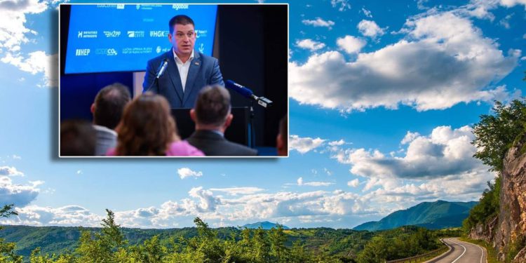 Butković i Bačić na otvaranju prometnice koja povezuje BiH s Hrvatskom
