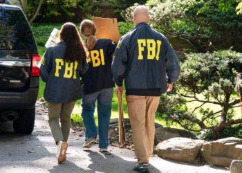 Četvrtina agenata FBI -a sada je dodijeljena imigraciji koja bi mogla dovesti druge prioritete nacionalne sigurnosti u rizik: Izvještaj