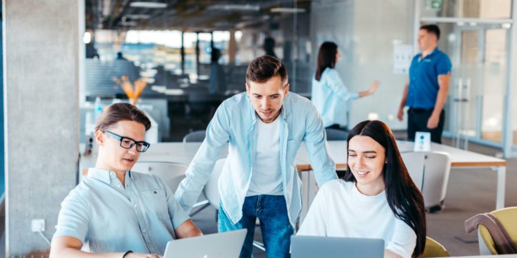 ChatGPT s novom značajkom olakšava pretraživanje poslovnih informacija