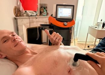 Chris Froome otkriva brutalne rane iz svog po život opasnog supanja horora od 30mph u Francuskoj