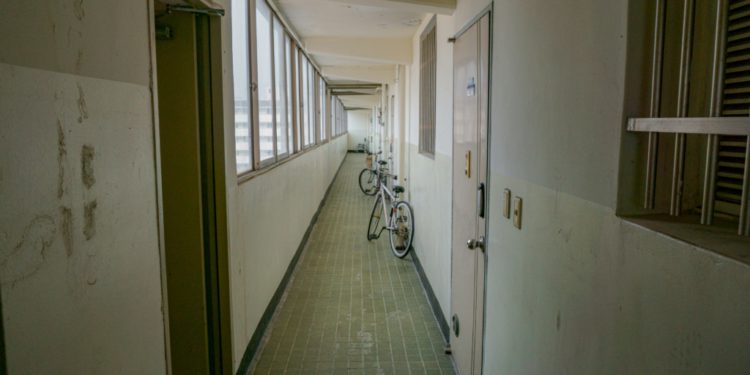 Danima trpjeli nesnosan smrad u zgradi, kad su ušli u stan od susjede zanijemili od šoka