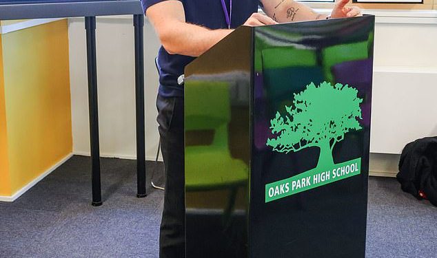 Dijagnosticiran ADHD bio je ogromna težina s mojih ramena, kaže Sam Thompson dok se otvara o svojoj ‘supersili’