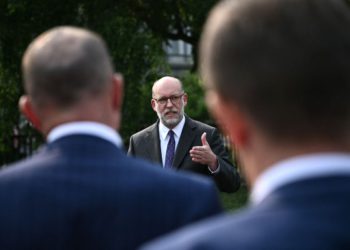 Direktor Trumpovog proračuna Russell Vought gura remont socijalnog osiguranja da smanje invalidske beneficije za stotine tisuća Amerikanaca, kaže izvještaj