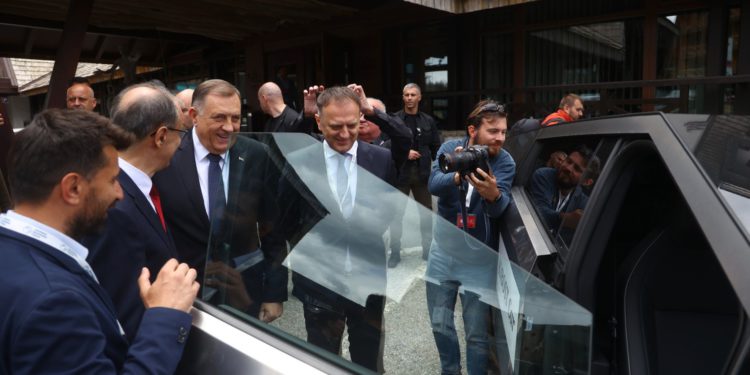 Dodik zahtjevom zapalio BiH: ‘Vratite nam ovo ili se razilazimo’