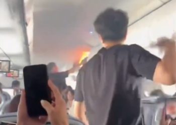 Drama na letu, u zrakoplovu izbio požar, putnici vrištali: Nećete vjerovati što je uzrok