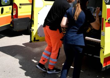 Dramatične scene u vozilu hitne pomoći: ‘Ruku smo podvezali, potežu se pištolji’