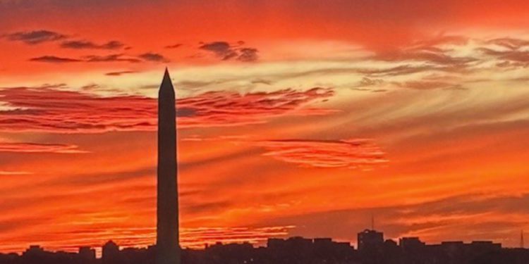 Dramatični zalasci sunca Washington DC podudaraju se s vremenom isključivanja vlade