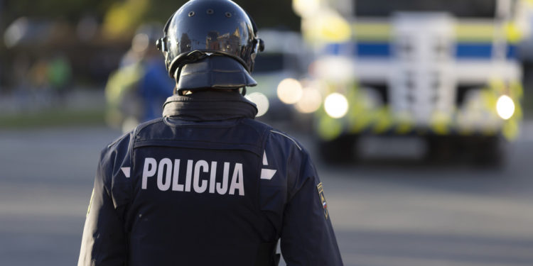 Država EU pojačava sigurnost nakon ubojstva povezanog s Romima — RT World News