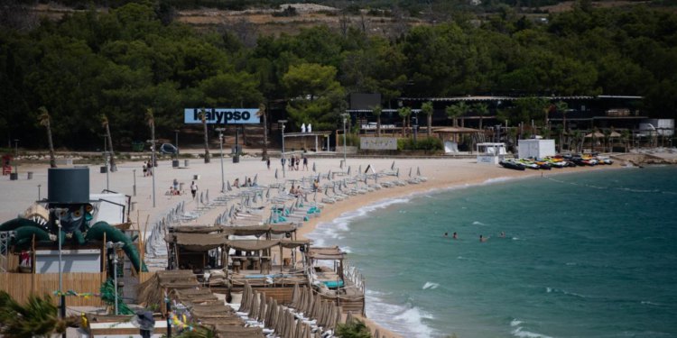 Državni inspektorat: Uklonit će se 124 bespravno izgrađena objekta na Zrću! Kreće rušenje i u drugim područjima Paga