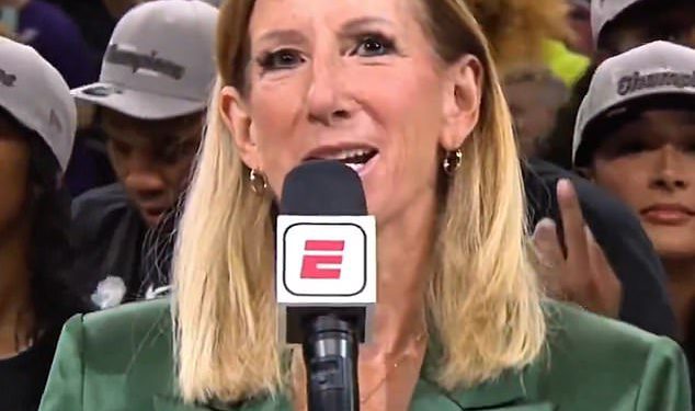 ESPN se smanjuje dok navijači WNBA -e isključuju povjerenicu Cathy Engelbert tijekom prezentacije ACES Trophy