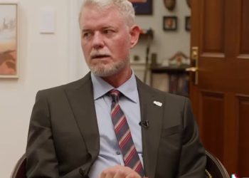 Eric Dane snažno se obećava ‘boriti se do posljednjeg daha’ usred bitke ALS -a … nakon što su ga vidjeli u invalidskim kolicima i borili se za govor