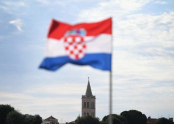 Erlić: “Prisjećamo se hrabrosti i zajedništva naših branitelja i svih onih koji su stali u obranu svoga doma”