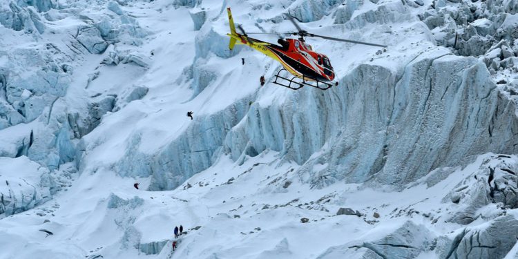 Everest Rescue u tijeku nakon što je oluja zarobila stotine u Tibet kampovima