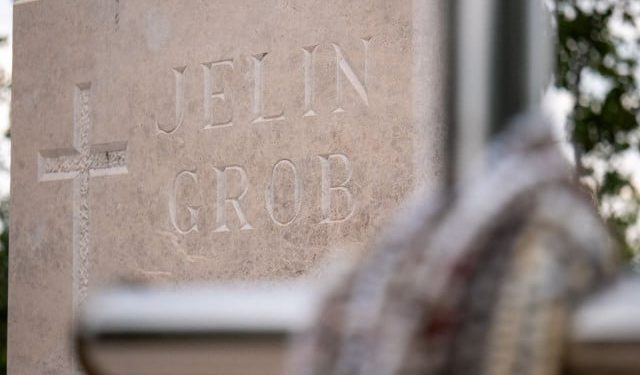 FOTO Krije li mostarska zemlja svoju Divu Grabovčevu? Donosimo priču o ‘Jelinom grobu’