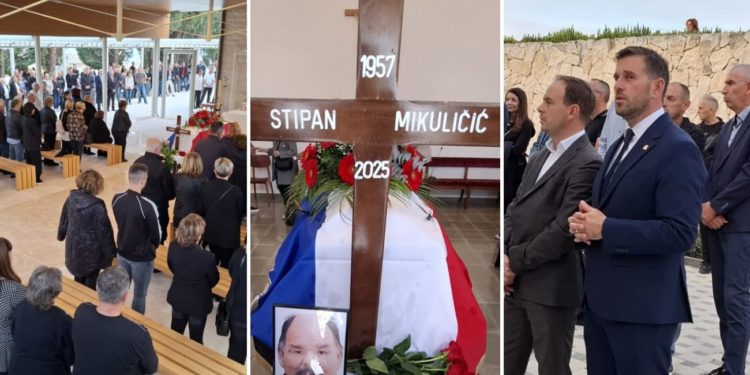 FOTO Oproštaj u Podstrani: Gradonačelnik Splita došao na sprovod Stipe Legende