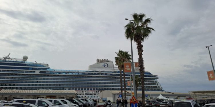 ‘Flotila’ taksista spremna za američke mornare