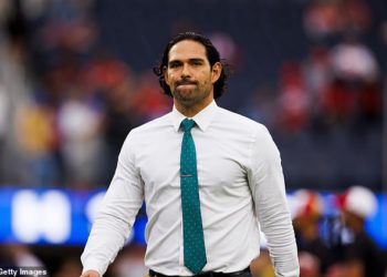 Fox Insider otkriva sudbinu analitičara Star NFL-a Marka Sancheza … kao tužbu za žrtve nakon krvave pijane svađe s bivšim QB-om