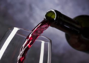 GDINJ NA HVARU Hedonistički pozdrav ljetu i dobrodošlica novim maslinovim uljima