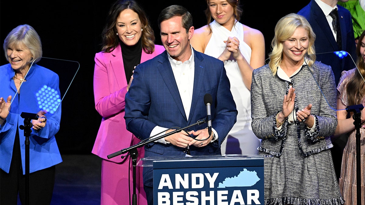Demokrat Kentucky vladin Andy Beshear