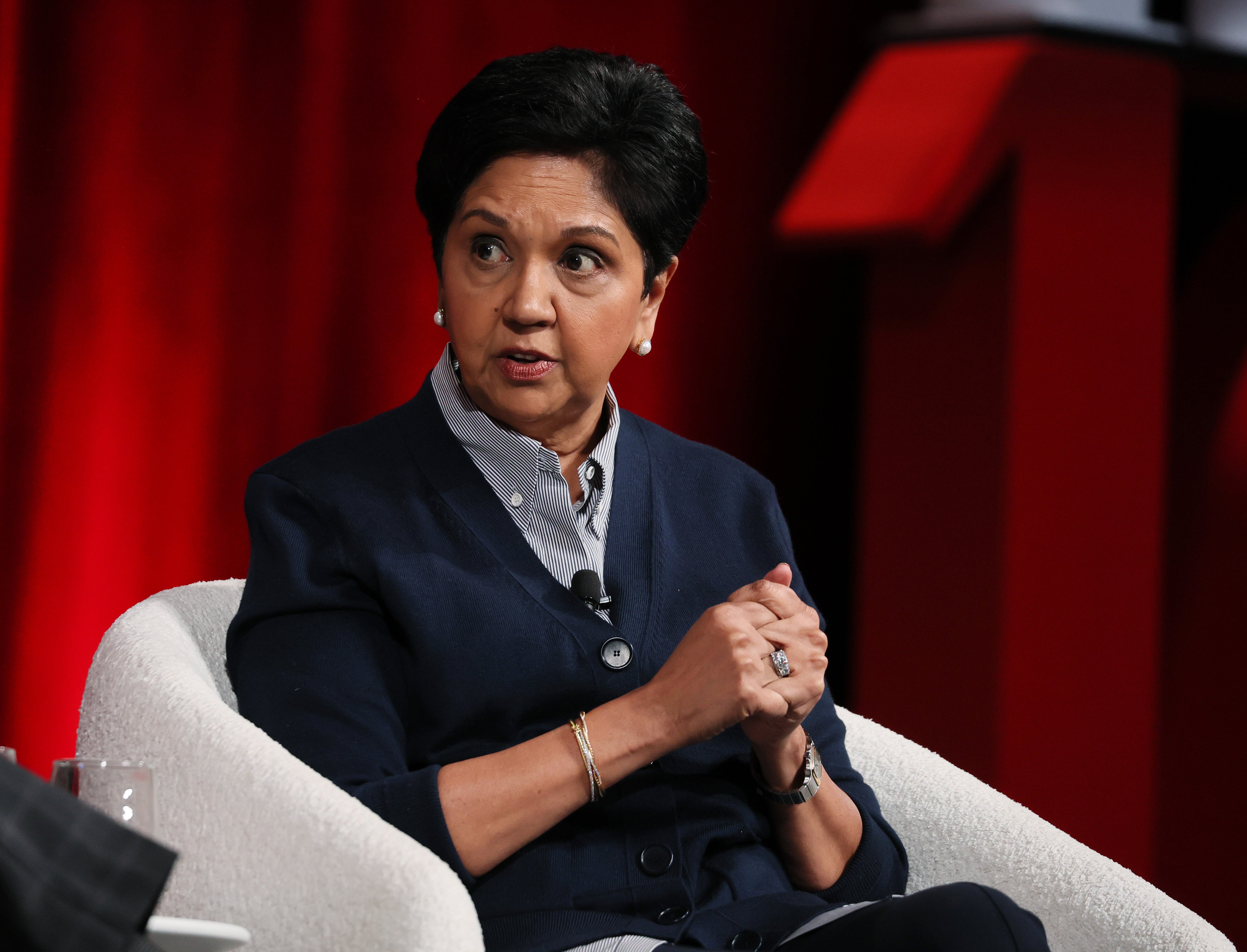Indra Nooyi na samitu 2025 Time100. Bila je bivša izvršna direktorica PepsiCo-a i došla je u SAD na vizu H-1B